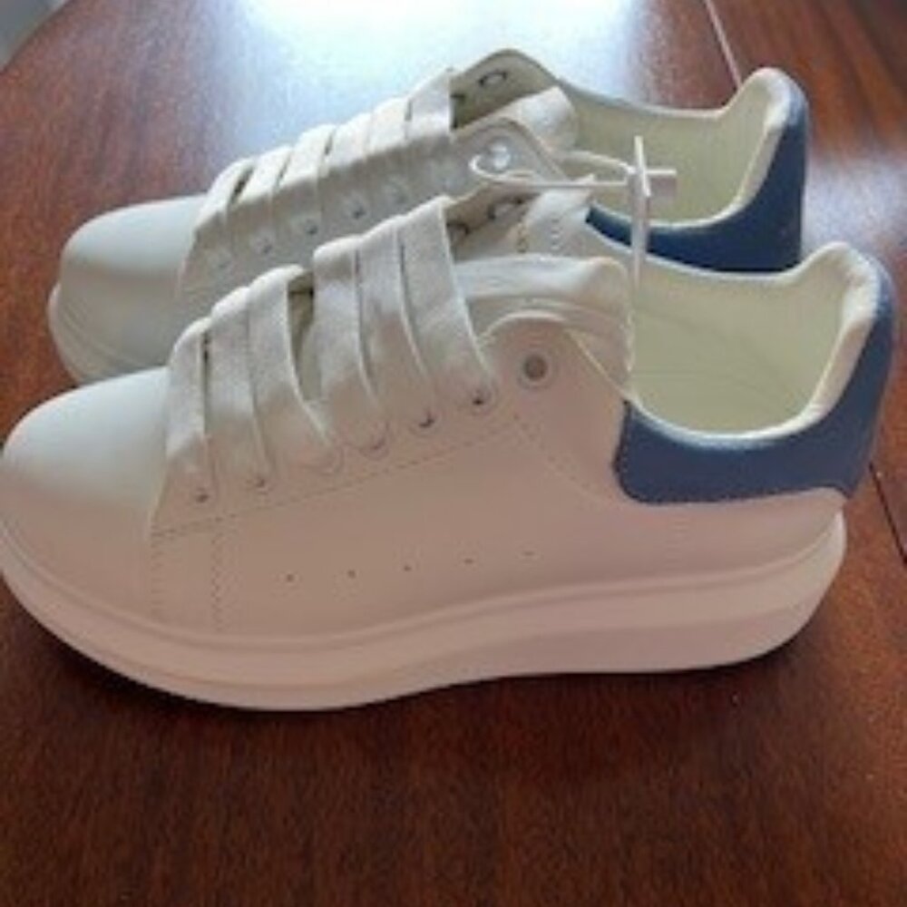 Alexander McQueen White and Light Blue Sneakers Women 37